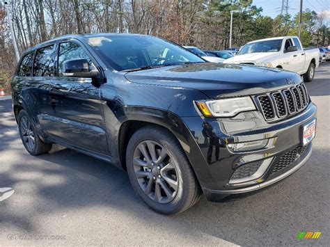 2019 Diamond Black Crystal Pearl Jeep Grand Cherokee High Altitude 4x4