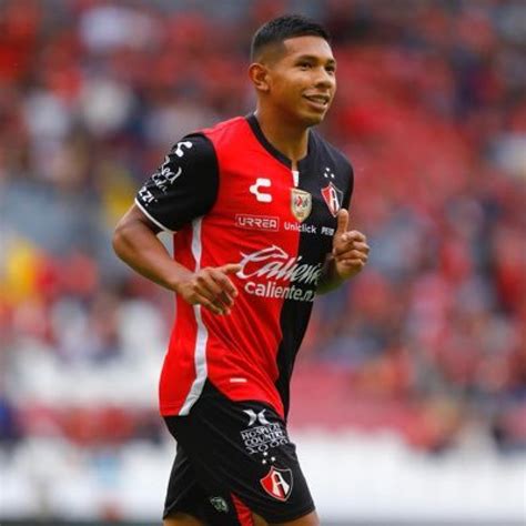 Edison Flores En Universitario Futbolista Fichó Por La U Para El Torneo Clausura 2023 De La