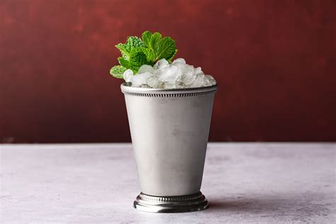 Classic Mint Julep Cocktail Recipe