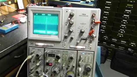 Mdo Vintage Tektronix 7000 Series Oscilloscope And Spectrum Analyzer Youtube