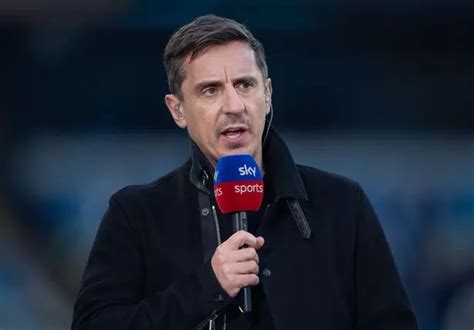 Gary Neville Slams Untrustworthy Man Utd Stars As He Notices Dressing