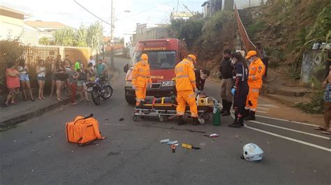 Motociclista Foge De Ordem De Parada E Bate De Frente Outro Em