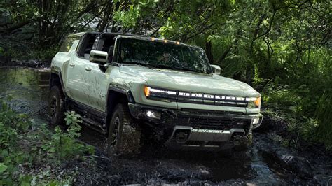 WTF - The EV Hummer makes 1000hp and walks like a crab