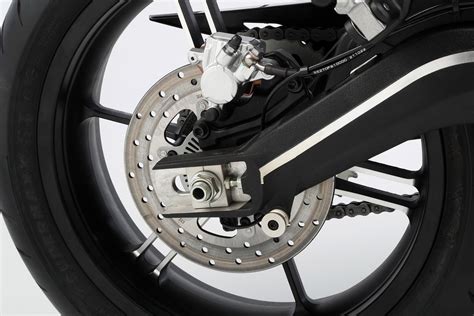 QJ Motor SRK Moto Naked Andar De Moto