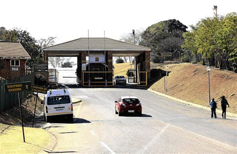 Warders Bust In Prison Sting