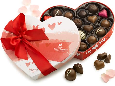 Heart Shaped Box of Chocolates: Grand Valentines Chocolate Heart Box