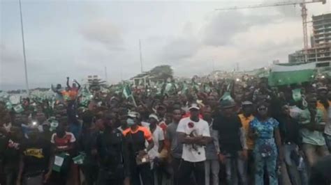 End Sars Protest In Lekki Toll Gate Who Be Dj Switch Wey Film Shooting