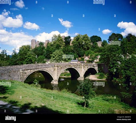 Dinham Bridge River Teme And Ludlow Castle Ludlow Shropshire Stock