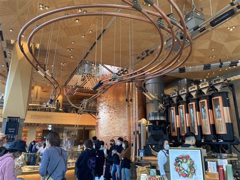 I went to the STARBUCKS RESERVE® ROASTERY TOKYO : r/starbucks