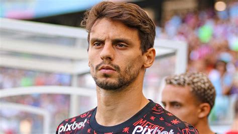 Rodrigo Caio Relembra Passagem Pelo Flamengo E Rende Elogios A Jorge