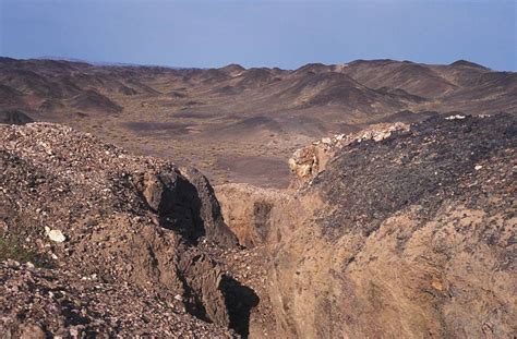 Geomin geologická společnost MONGOLIA Trans Altai Gobi Mapping