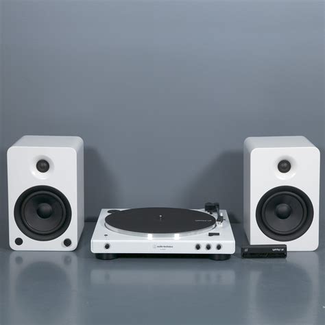 Audio-Technica: AT-LP60XBT-WW Turntable Package - White Pack ...