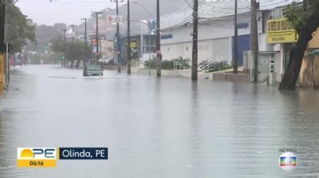 Oito Pessoas Morrem Ap S Temporal No Grande Recife Isabella Barros