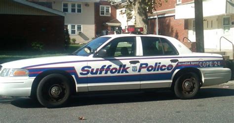 Naked Man Waving Machete Threatened People In Costco Parking Lot Say Long Island Police Cbs