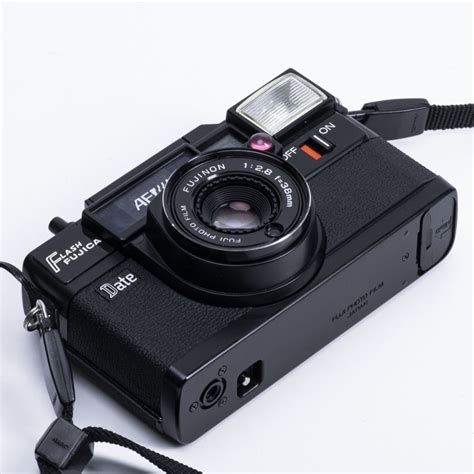 Фотоаппарат пленочный "Flash Fujica AF Date" , компания "Fujifilm ...