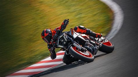 Belum Ada Harga Inilah Spesifikasi Motor Naked Performa Tinggi KTM Duke R