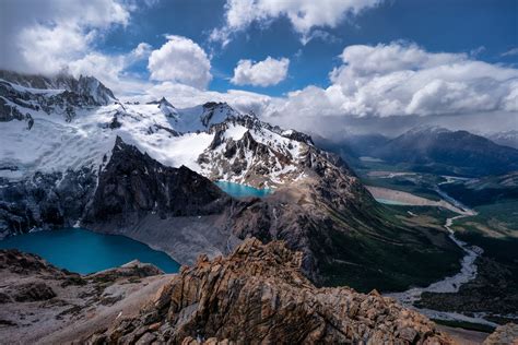 Montañas en lago al atardecer Fondo de pantalla 4k Ultra HD ID4450