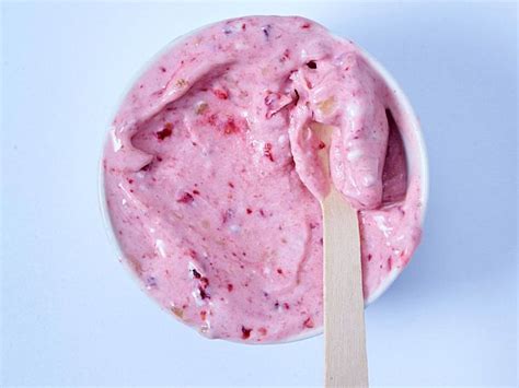 Unser beliebtes Rezept für Nicecream Pink Panther und mehr als 55 000