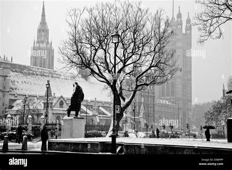 London In Winter Stock Photo Alamy
