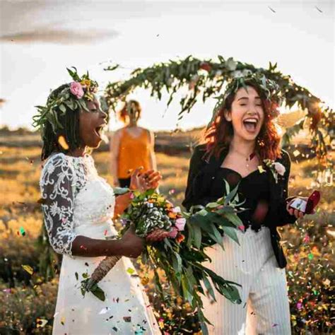 5 Tips For Writing Personal And Meaningful Wedding Vows