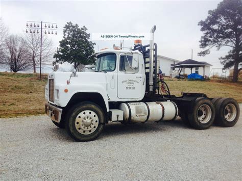 1984 Mack R686st