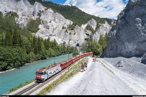 RhB Ge 4 4 III 650 mit RE Scuol Tarasp Disentis Mustèr am 5 Juli