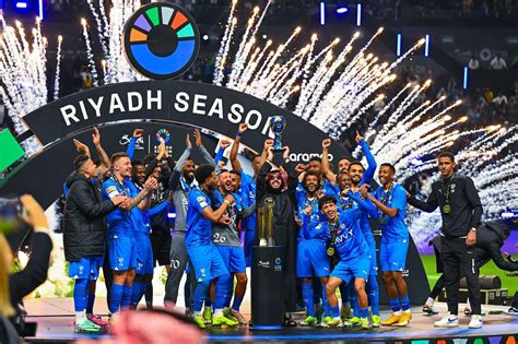 شاهد بالصور مراسم تتويج الهلال بطلاً لكأس موسم الرياض