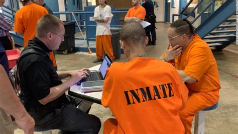 Inmates At Oklahoma Prisons Begin Receiving Computer Tablets Cnn