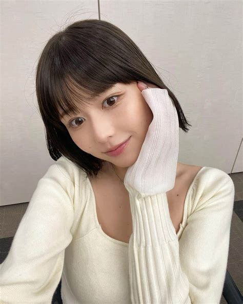 冴木柚葉さんのインスタグラム写真 冴木柚葉instagram 「 久しぶりに自撮り載せちゃう〜 オンラインサイン会の日のオフショです🤭