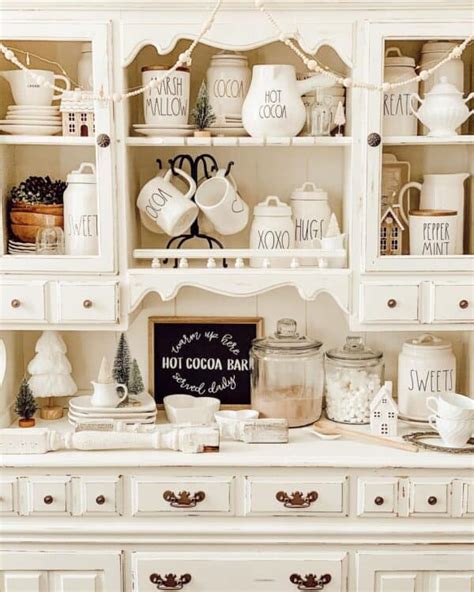 Hot Cocoa Bar Ideas To Spread The Holiday Cheer