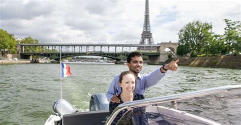 Privat flodkrydstogt i Paris med rosé og macarons GetYourGuide