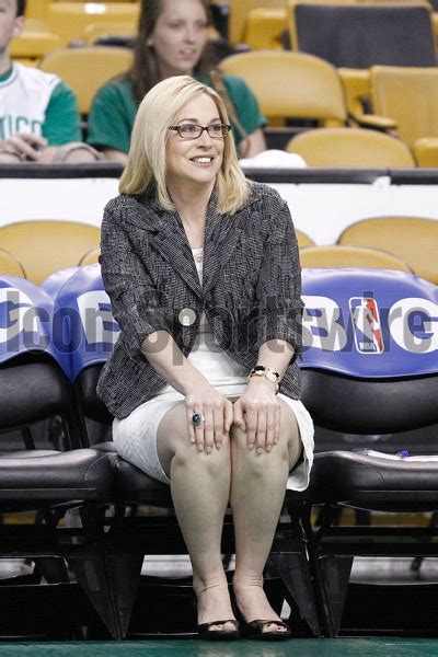 10 Sexy Hot Doris Burke Bikini Pics