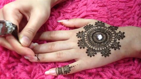 Simple And Easy Gol Tikki Mehndi Designs Latest Tikki Mehndi Designs Otosection