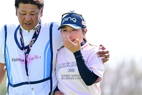 【国内女子ゴルフ】惜敗の地元・佐久間朱莉は涙「重圧から手が動かなくて」ゴルフのニュース Goo ニュース