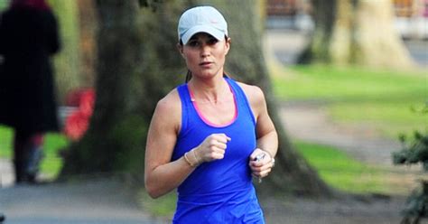 Pippa Middleton Canon en bikini à Saint Barth abdos parés pour un autre défi Purepeople