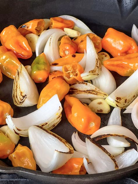 Sweet Spicy Mango Habanero Hot Sauce Recipe Rana S Recipe