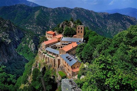 Les plus beaux monastères perchés