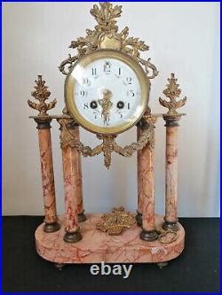 Pendule Portique Colonnes En Marbre Rose De Style Louis Xvi Style