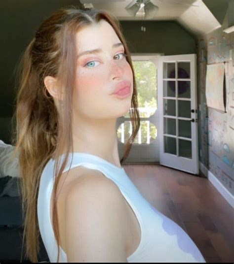 Pin by 𝕂 𝕊 𝕄 on Sarah McDaniel Brunette Beautiful Fashion