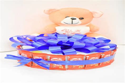 Multicolor Kitkat Teddy Gift Hamper Set For Gifting At Rs 1850 Piece