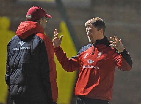 Jurgen Klopp Loses It After Being Repeatedly Asked About Liverpool