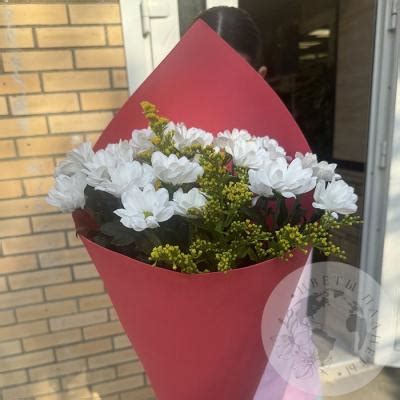Букет из кустовых хризантем и солидаго купить недорого в Москве с ...