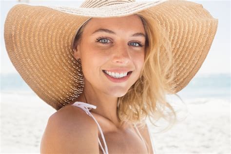 Premium Photo Beautiful Smiling Blonde Woman