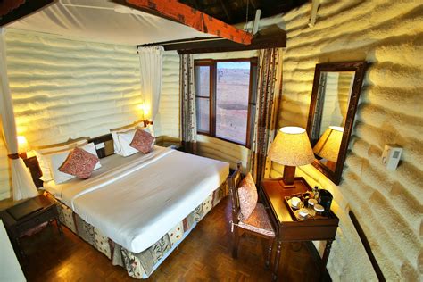 Accommodation Salt Lick Safari Lodge