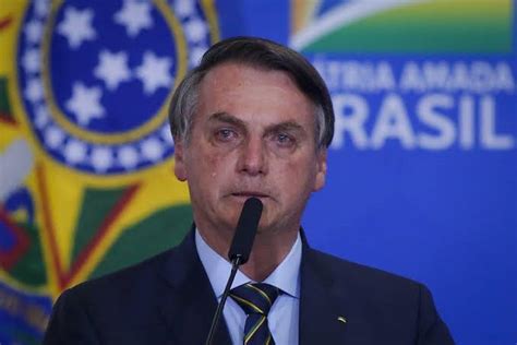 Bolsonaro Chora Ap S Ser Alvo De Opera O Autorizada Por Moraes Veja