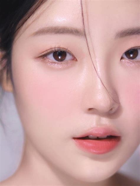 10 Best Tips To Achieve The Perfect Korean Makeup Look Korean Makeup Tips Korean Makeup Look