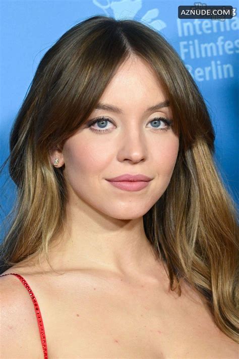 Sydney Sweeney Sexy Shows Off Her Hot Cleavage Wearing A Stunning Red Dress At The Premiere For