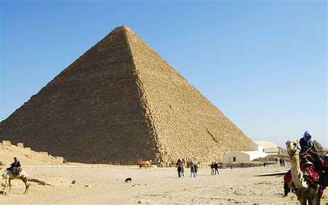 La plus grande pyramide de Gizeh renferme en son cœur un espace vide