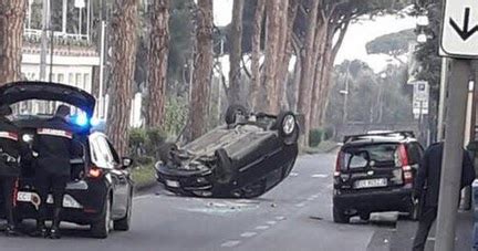 Vico Equense On Line Auto Si Ribalta Pauroso Incidente In Penisola