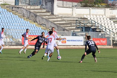 Foto Csm Slatina Remiz Alb Cu Poli Timi Oara Oprescu Juc Torii